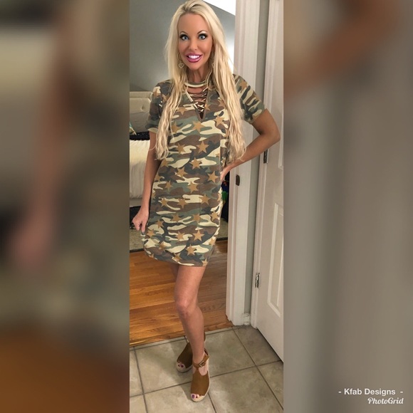 LAST 1! 🛍 Camo and Star ⭐️ Lace Up Tunic Dress! - Picture 3 of 3